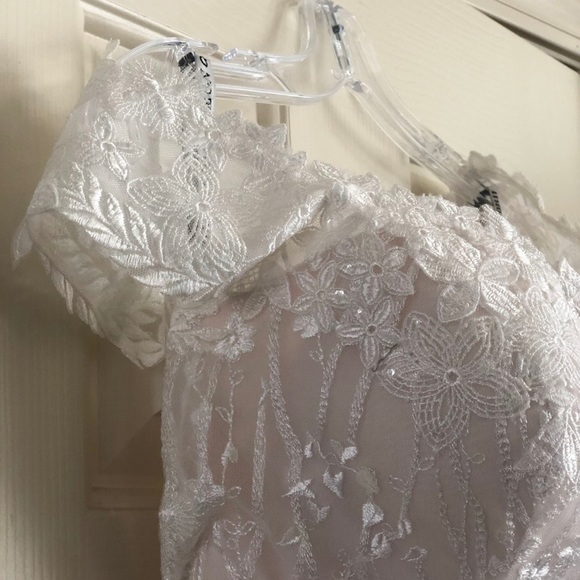 NEW Floral Wedding Dress, Embroidery Lace Beaded Off Shoulder, Mon Cheri… - Picture 4 of 11